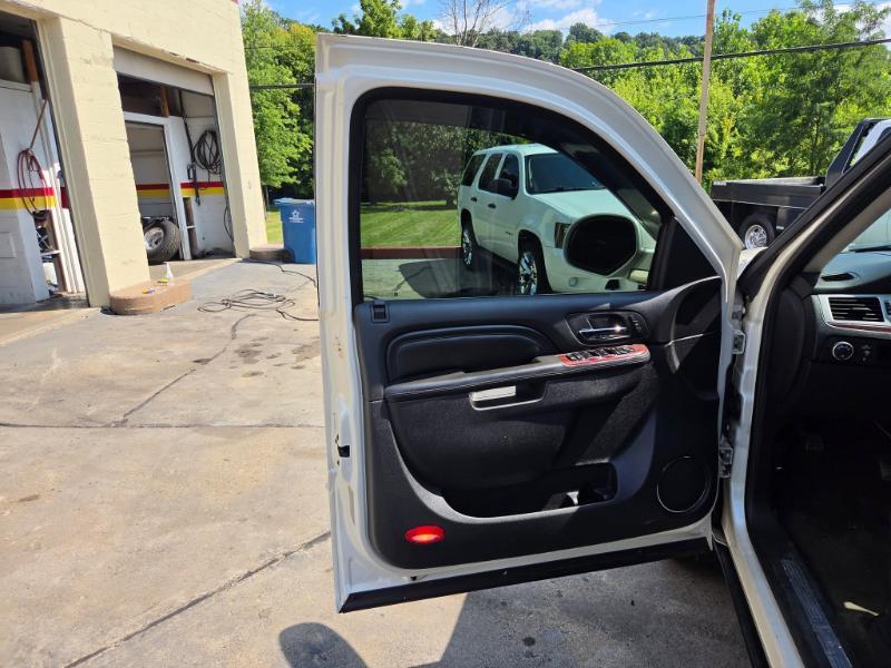 Cadillac Escalade AWD Premium 2013