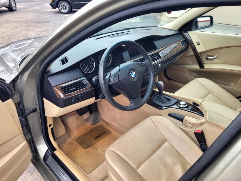 BMW 5-Series 525i 2006