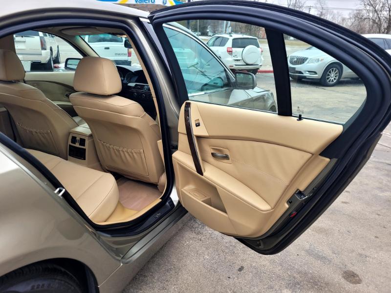 BMW 5-Series 525i 2006