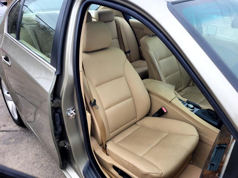 BMW 5-Series 525i 2006
