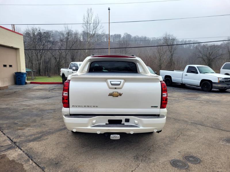 Chevrolet Avalanche LTZ 4WD 2011