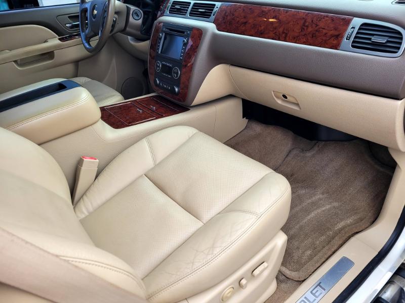 Chevrolet Avalanche LTZ 4WD 2011