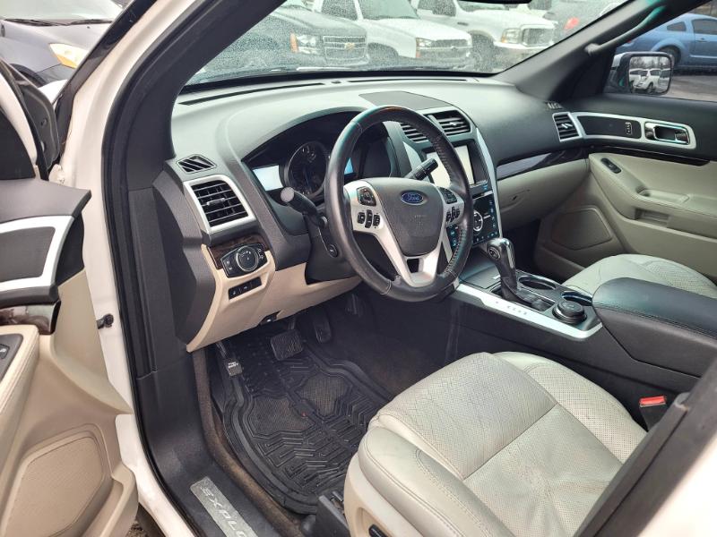 Ford Explorer Limited 4WD 2012