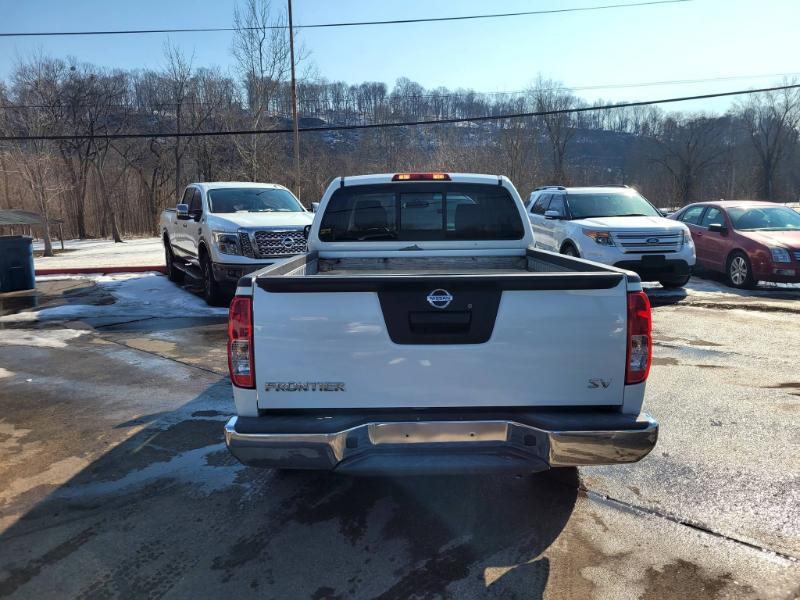 Nissan Frontier SV King Cab I4 5MT 2WD 2017