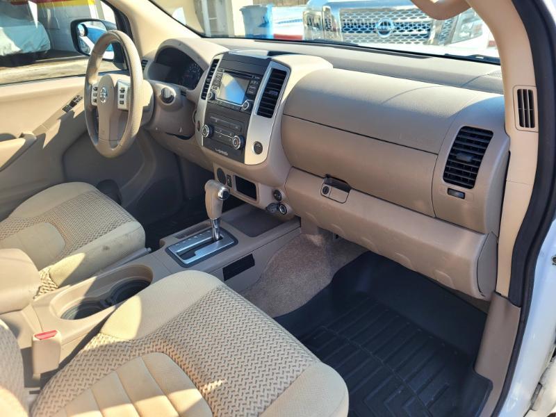 Nissan Frontier SV King Cab I4 5MT 2WD 2017