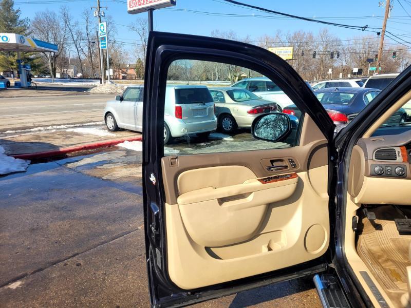 Chevrolet Tahoe LTZ 4WD 2013