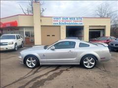 2005 Ford Mustang 