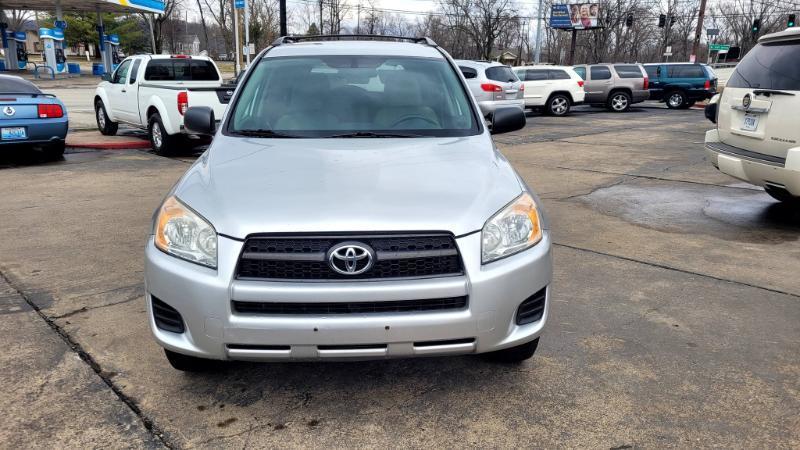 Toyota RAV4 Base I4 4WD 2011