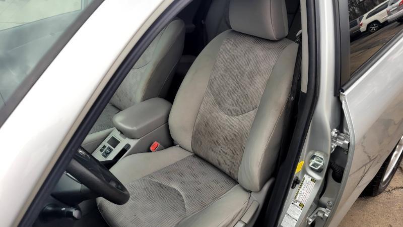 Toyota RAV4 Base I4 4WD 2011