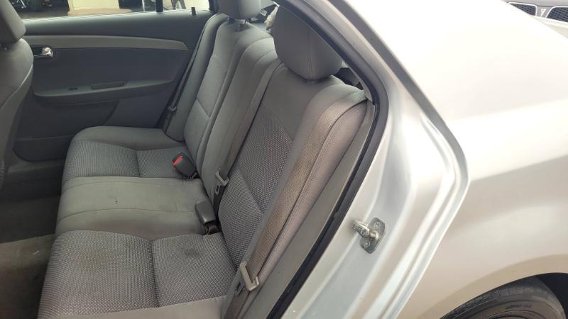 Chevrolet Malibu LS 2012