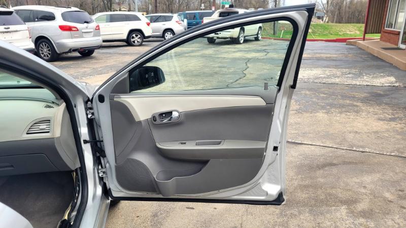 Chevrolet Malibu LS 2012