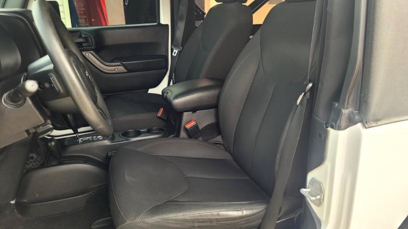 Jeep Wrangler Sport 4WD 2016