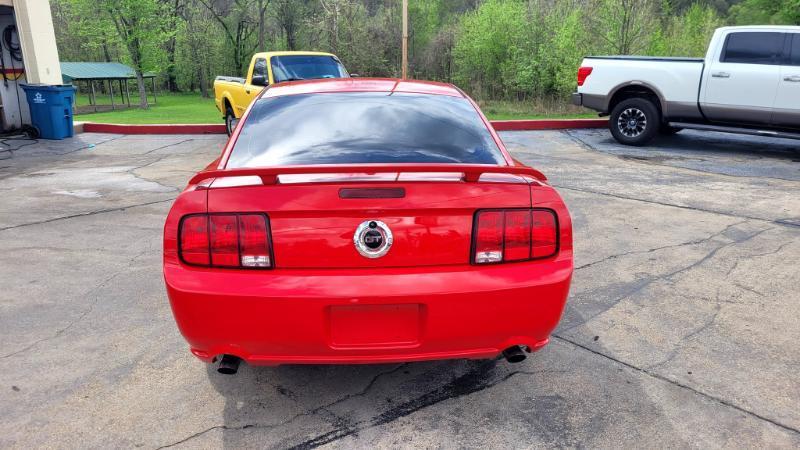 Ford Mustang GT Deluxe Coupe 2007