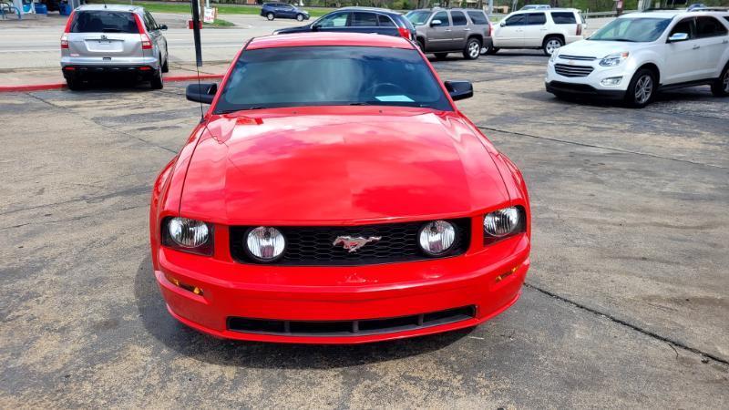 Ford Mustang GT Deluxe Coupe 2007