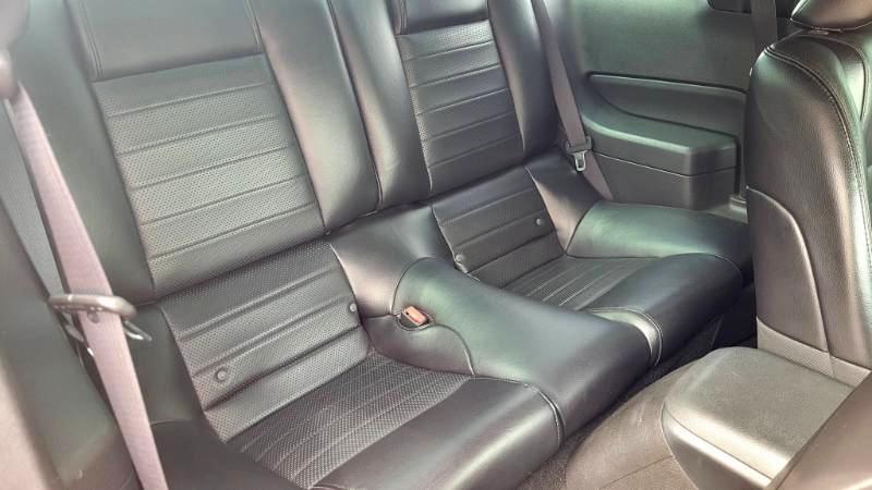 Ford Mustang GT Deluxe Coupe 2007