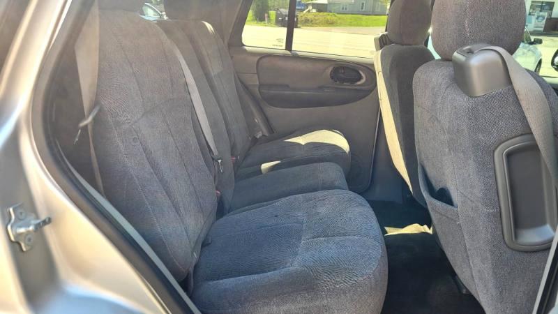 Chevrolet TrailBlazer LS 4WD 2004