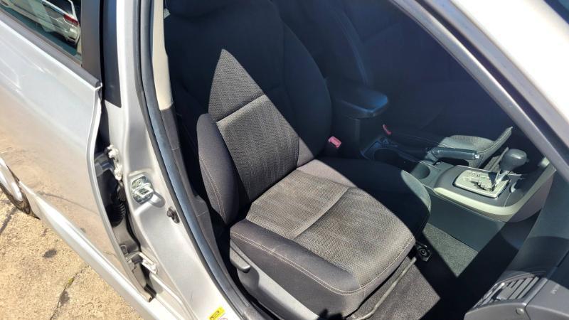 Toyota Corolla LE 4-Speed AT 2012