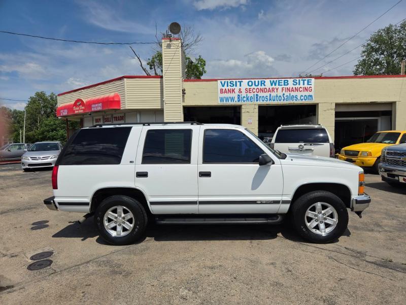 Chevrolet Tahoe 4-Door 4WD 1997