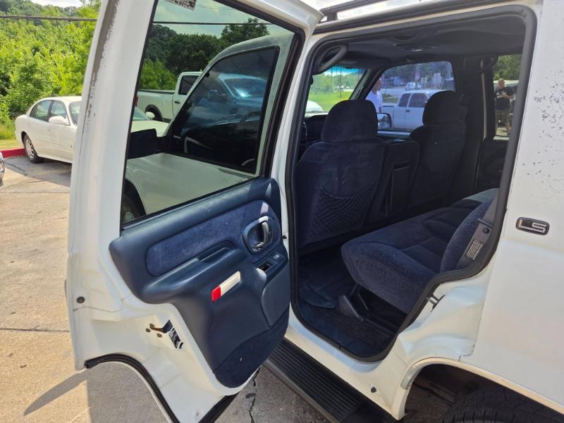 Chevrolet Tahoe 4-Door 4WD 1997