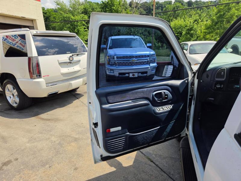 Chevrolet Tahoe 4-Door 4WD 1997