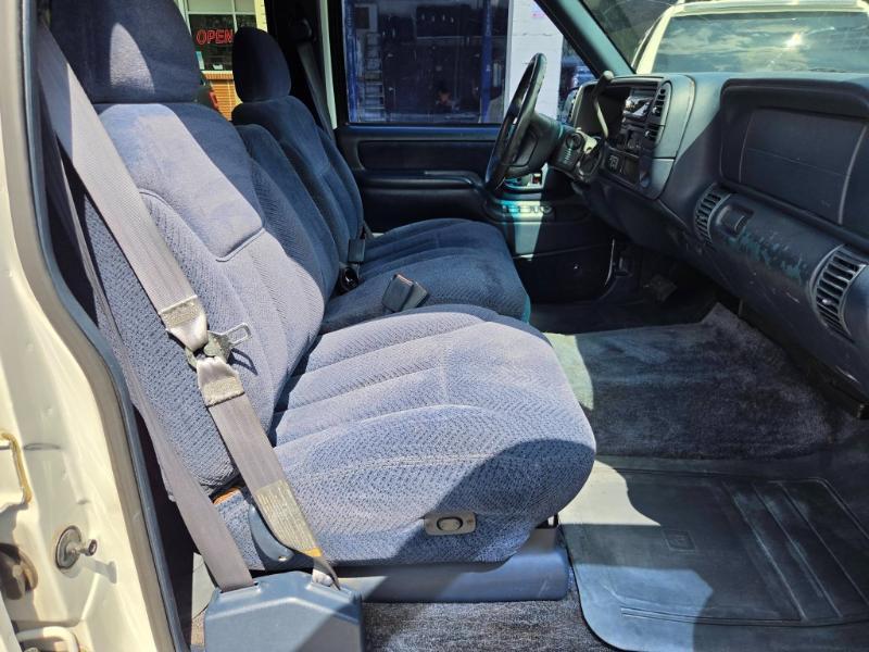 Chevrolet Tahoe 4-Door 4WD 1997