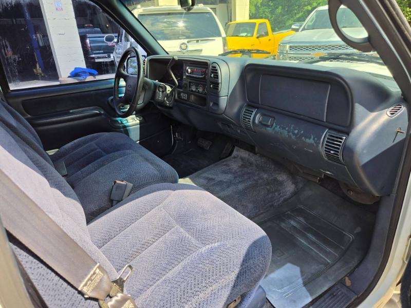 Chevrolet Tahoe 4-Door 4WD 1997