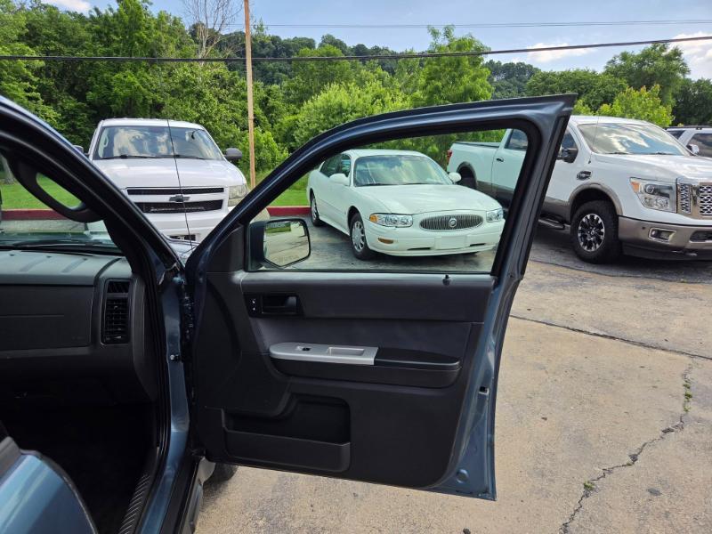 Ford Escape XLT FWD 2012