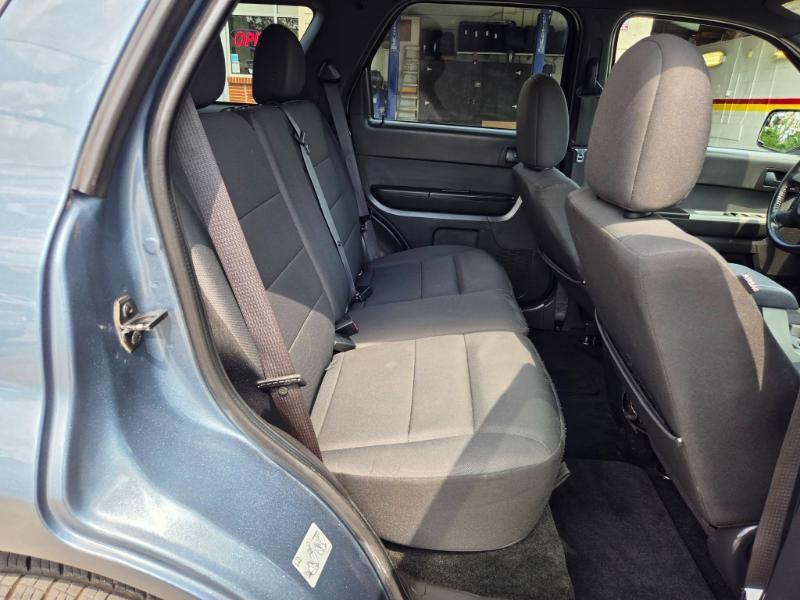 Ford Escape XLT FWD 2012
