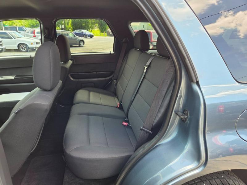 Ford Escape XLT FWD 2012