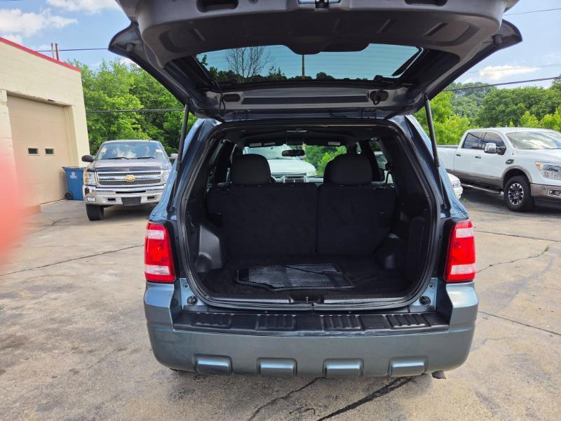 Ford Escape XLT FWD 2012