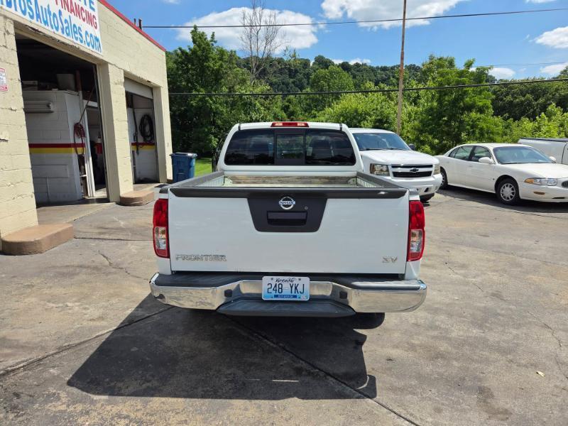 Nissan Frontier SV King Cab I4 5MT 2WD 2018