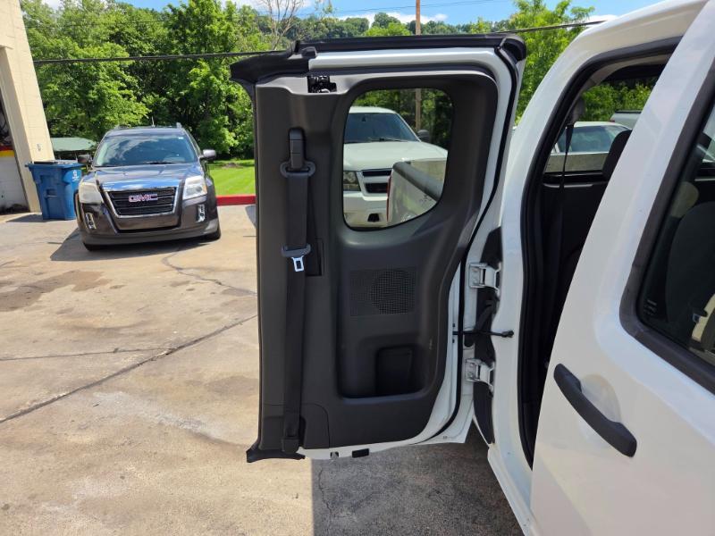 Nissan Frontier SV King Cab I4 5MT 2WD 2018