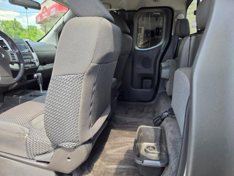 Nissan Frontier SV King Cab I4 5MT 2WD 2018