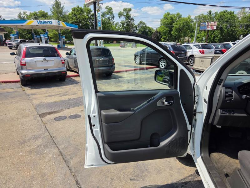 Nissan Frontier SV King Cab I4 5MT 2WD 2018
