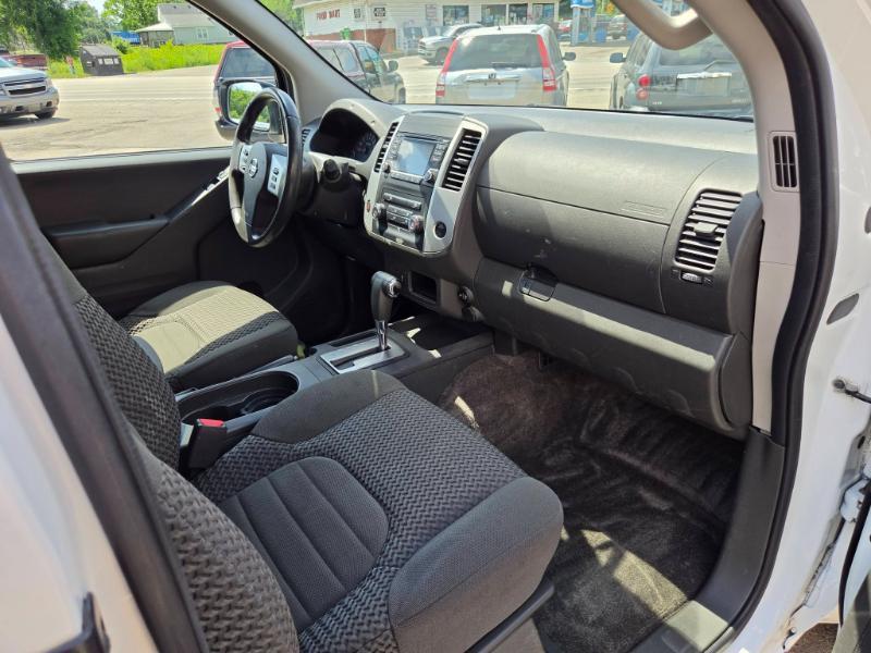Nissan Frontier SV King Cab I4 5MT 2WD 2018