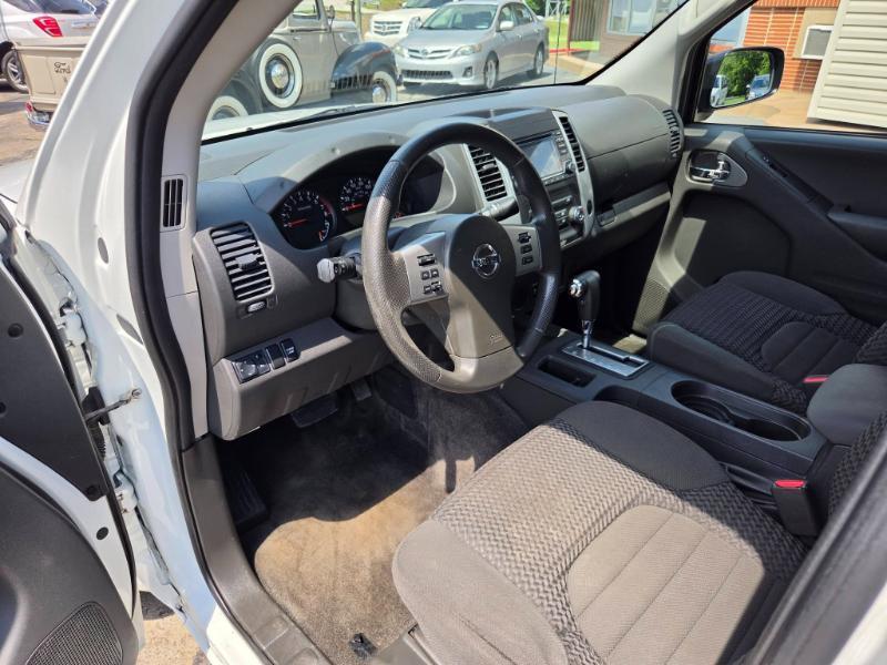 Nissan Frontier SV King Cab I4 5MT 2WD 2018