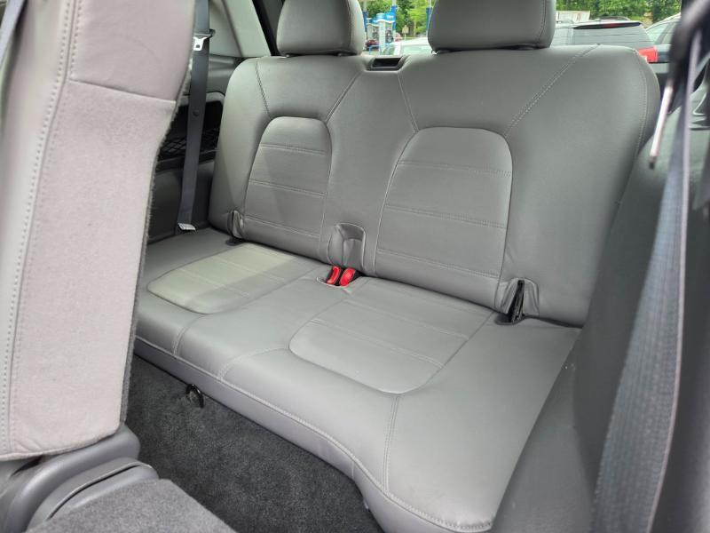 Ford Explorer XLT 4.0L 2WD 2005