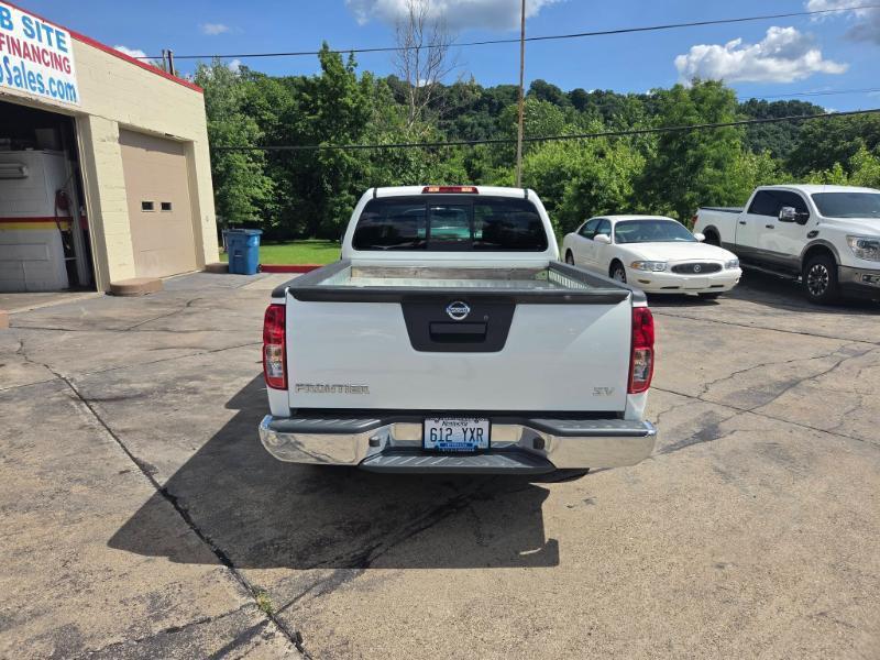 Nissan Frontier SV King Cab I4 5AT 2WD 2019
