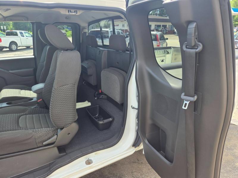 Nissan Frontier SV King Cab I4 5AT 2WD 2019