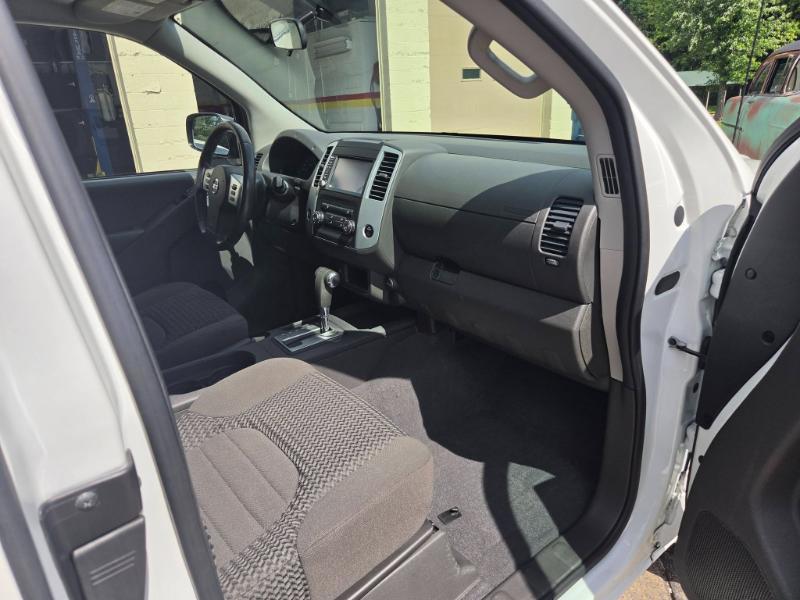 Nissan Frontier SV King Cab I4 5AT 2WD 2019