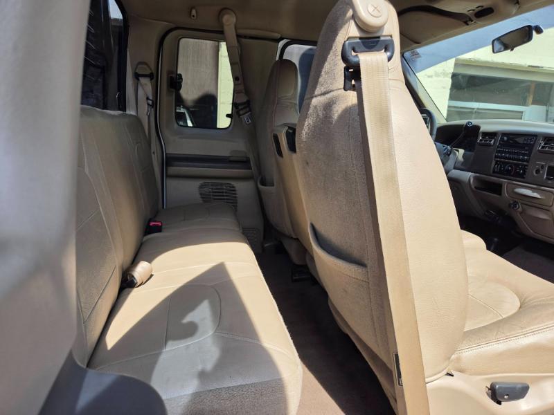 Ford F-350 SD Lariat SuperCab Short Bed 4WD 2000