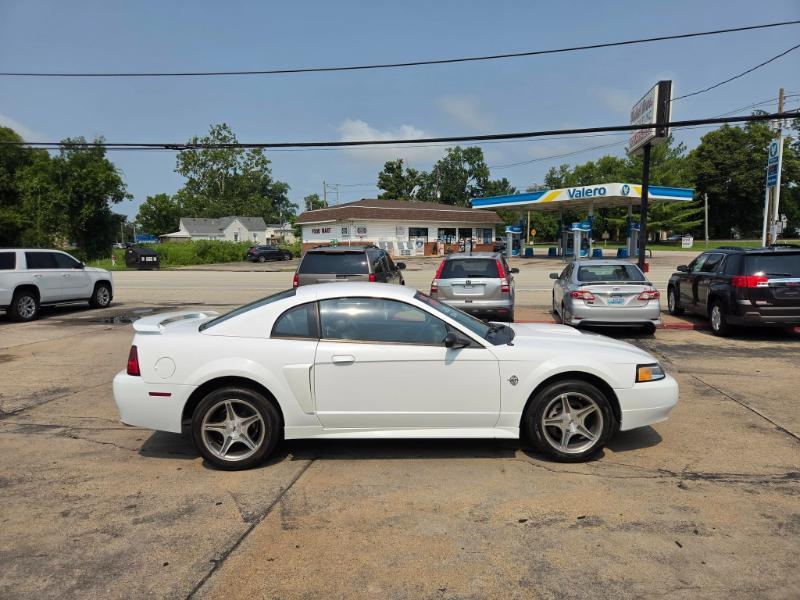 Ford Mustang GT Coupe 1999
