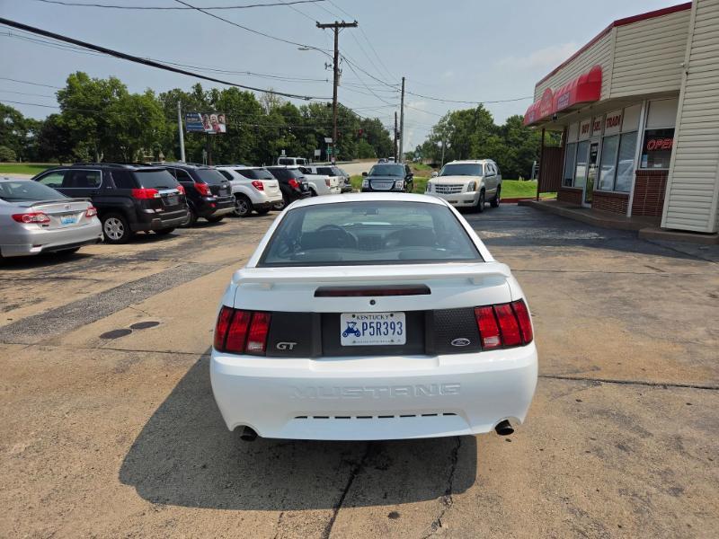 Ford Mustang GT Coupe 1999