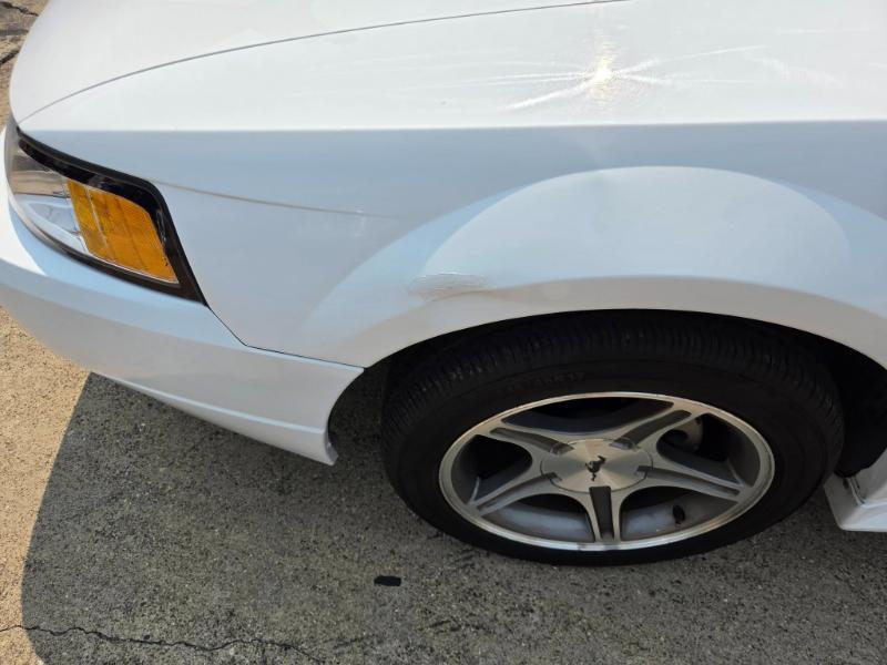 Ford Mustang GT Coupe 1999