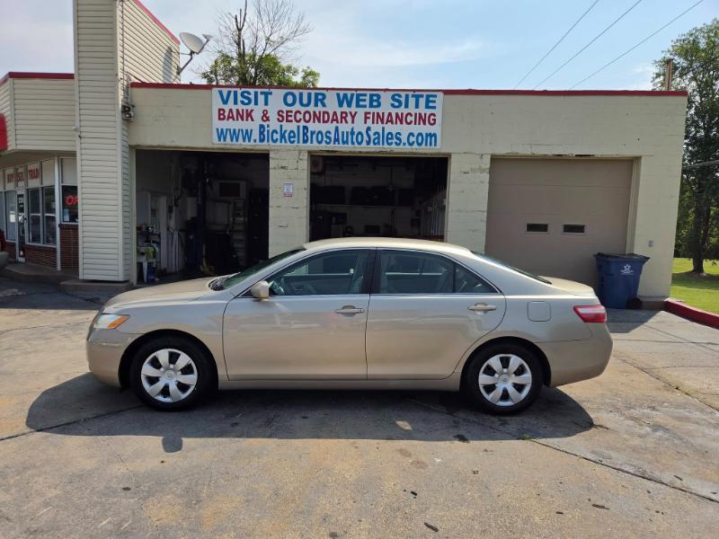 Toyota Camry LE 5-Spd AT 2009