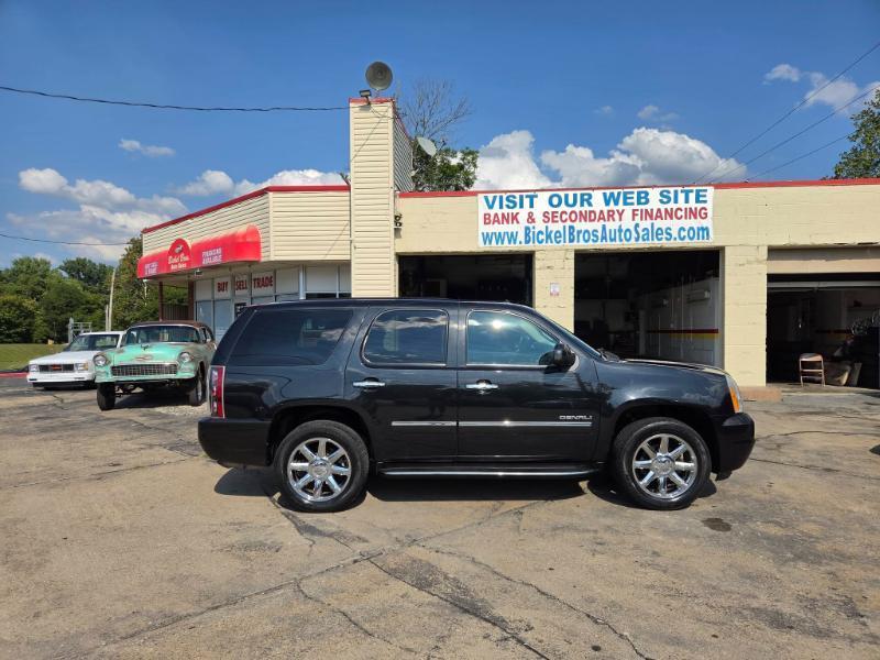 GMC Yukon Denali 4WD 2012