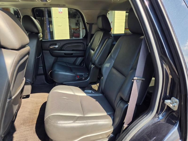 GMC Yukon Denali 4WD 2012