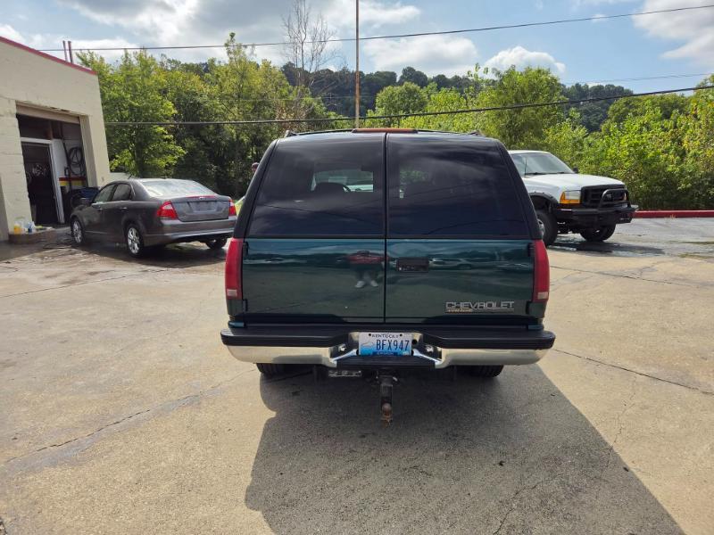 Chevrolet Tahoe 4-Door 4WD 1996