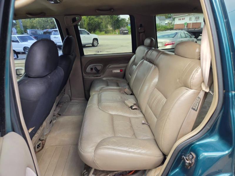 Chevrolet Tahoe 4-Door 4WD 1996