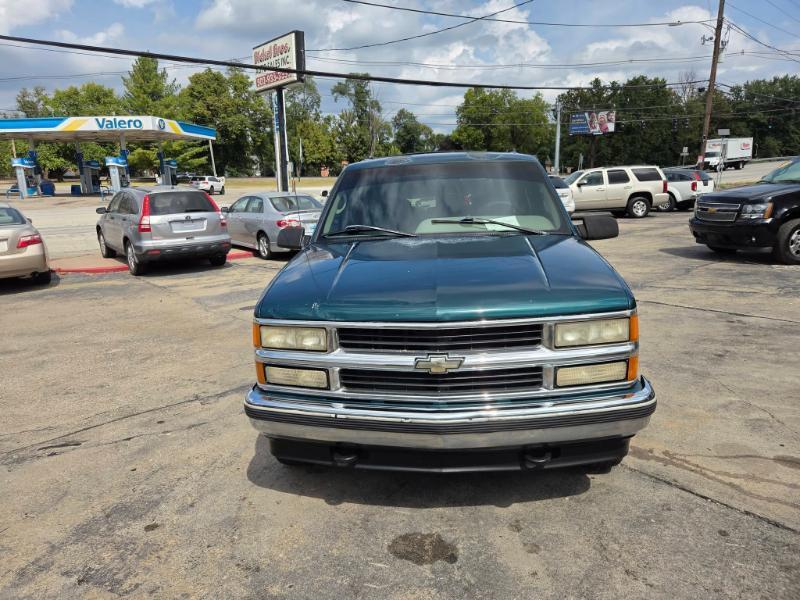 Chevrolet Tahoe 4-Door 4WD 1996